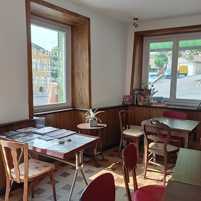 Le P'tit Clem Café Associatif, Café à Saint-Clément-les-Places