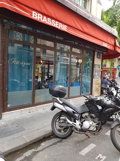 Le Parisien, Café à Paris 10