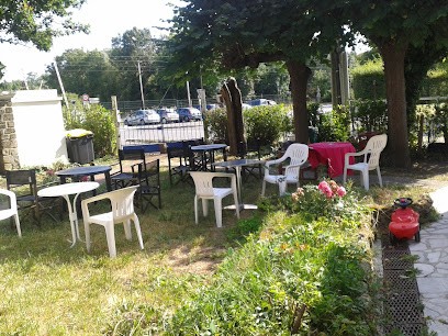 Café Hotel Restaurant De La Gare De Villers St Paul, Café à Villers-Saint-Paul