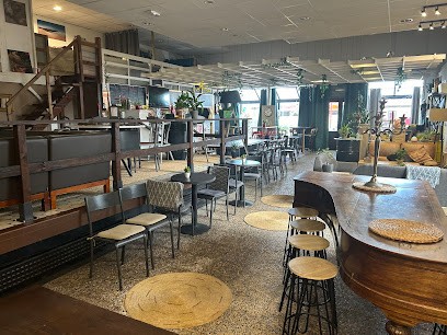 Garden Center, Café Thêatre, Galerie D'art, Café à Mimizan