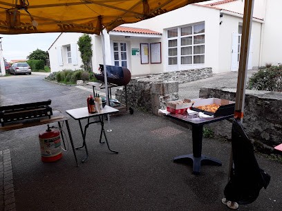 café des sports, Café à Thorigny