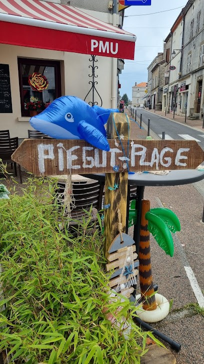 Café des Sports, Café à Piégut-Pluviers