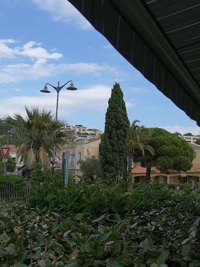 Café De La Place, Café à Saint-Mandrier-sur-Mer
