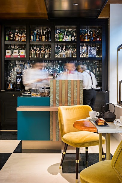 Scribe & Cie., Café à Paris 09