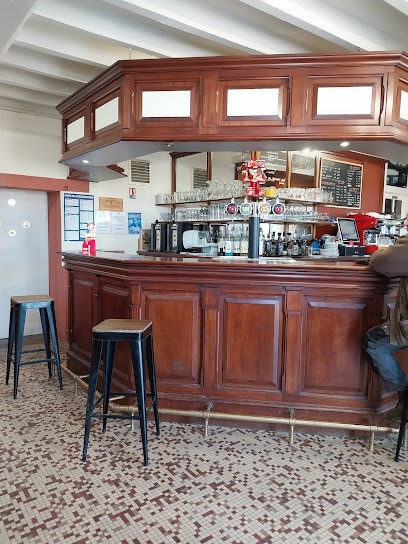 Café des Quatre Routes, Café à Dampierre-Saint-Nicolas