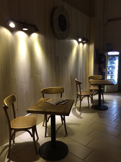 Coffee Shop La Fabrique, Café à Gourdon