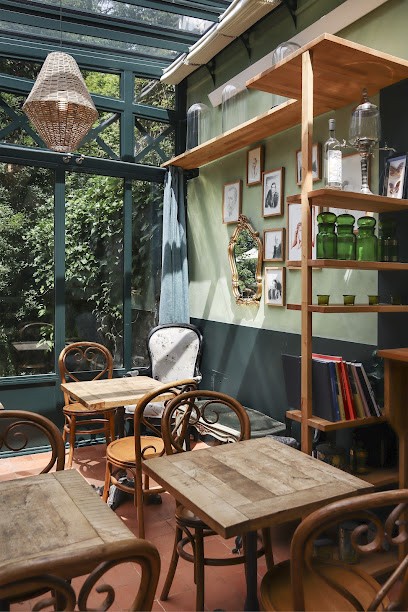 Café Renoir, Café à Paris 18