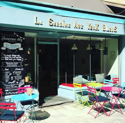 La Sardine Aux Yeux Bleus, Café à Orange