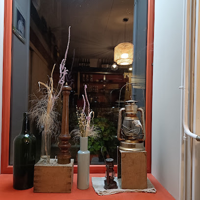 La Droguerie Café Resto Café à Vernoux-en-Vivarais