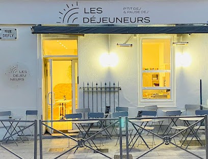 Les Dejeuneurs, Café à Nice