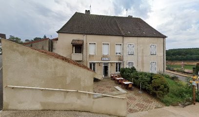 Le Café Des Amis, Café à Saint-Sernin-du-Bois