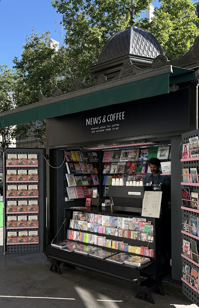 News & Coffee Café à Paris 11