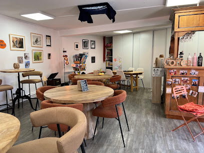 Café Des Arts Montclar 04, Café à Montclar