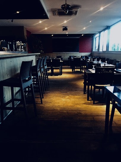 Le Manaï Café, Café à Seynod