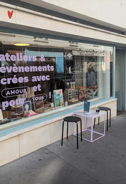 Poli Café à Paris 20