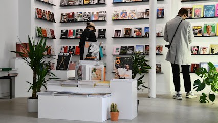 Bonjour Jacob Canal Saint Martin Coffee I Magazine I Vinyl, Café à Paris 10