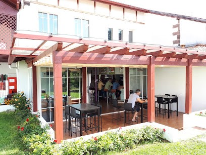 CAFE BERA, Café à Saint-Jean-le-Vieux