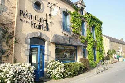 Le Petit Café Dans La Prairie, Café à Theix-Noyalo