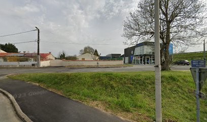 Groupe Merling, Café à Saintes