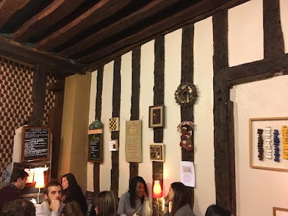 Queen Ann, Café à Paris 04