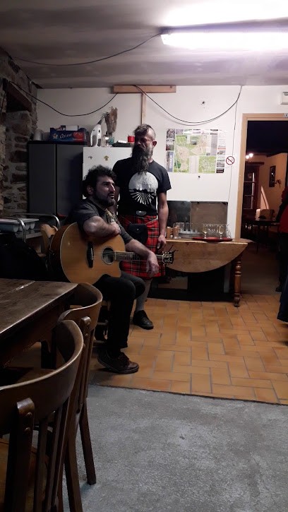 Café De La Place, Café à Saint-Guinoux