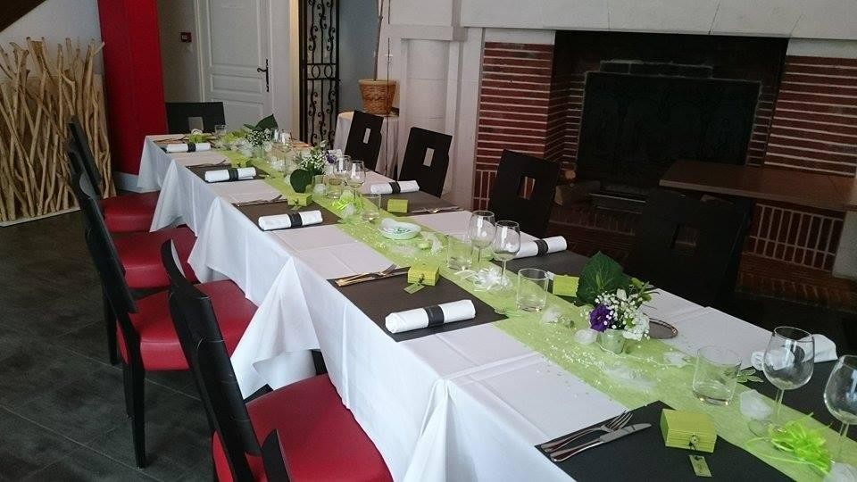 Domaine Intercommunal Le Gasseau, Café à Saint-Léonard-des-Bois