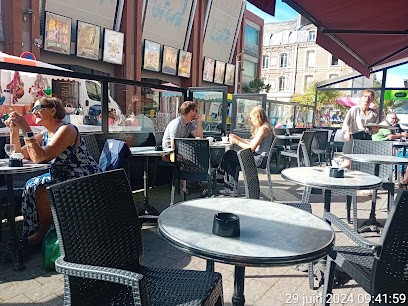 Café Des Sports, Café à Néville