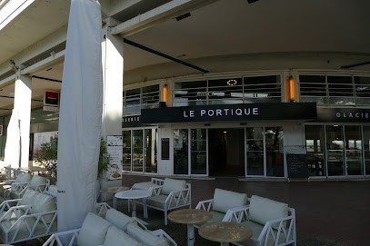 Le Portique, Café à Royan