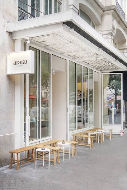 ARAKU COFFEE, Café à Paris 03