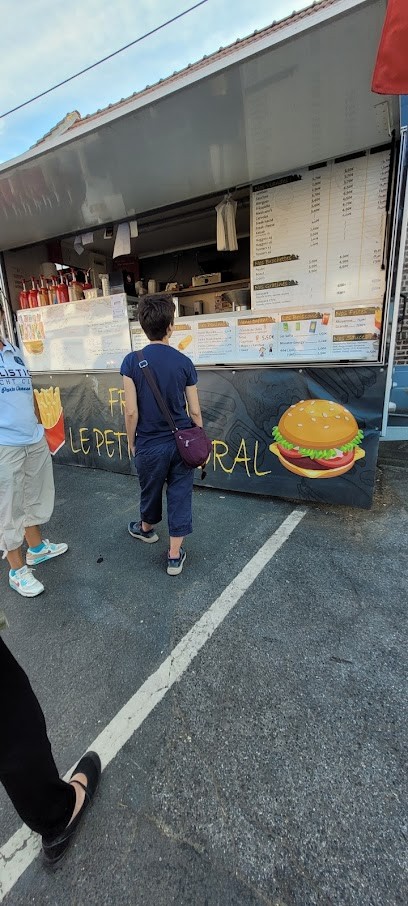 Le Petit Caporal, Café à Lécluse