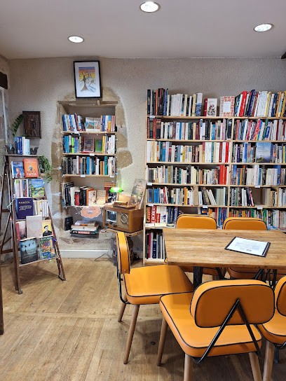 Café Christophe Et Autres Contes, Café à Najac