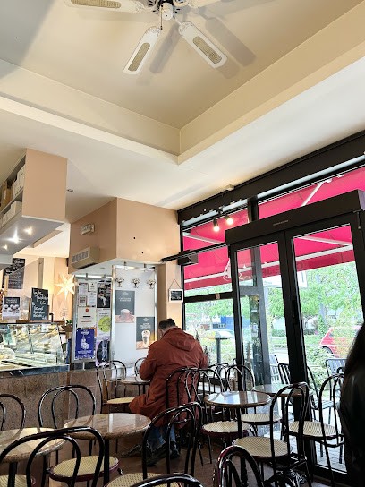 Café JF, Café à Strasbourg