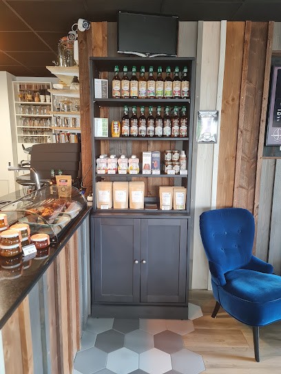 La Cafetière Cuivrée, Café à Saint-Denis-de-Pile