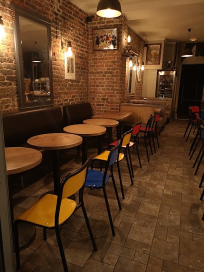 Le Disparu, Café à Paris 20