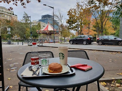 Starbucks, Café à Courbevoie