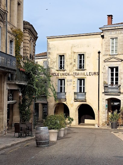 Cercle Union Travailleurs Cafe, Café à Bazas