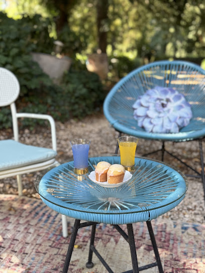 Art-Tea Place : Café Boutique & Art Center Au Coeur D'un Jardin Café à Saint-Jean-du-Gard