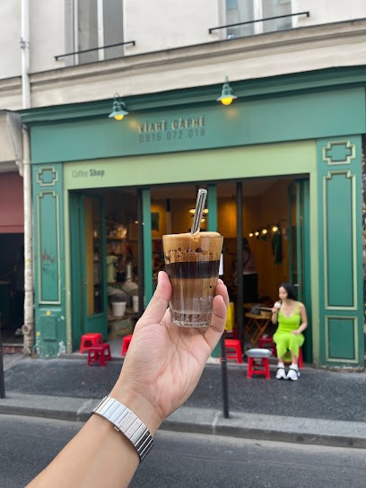 Viahe Caphe, Café à Paris 11