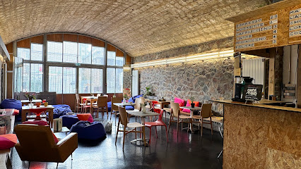 Café / Calé Café à Nantes
