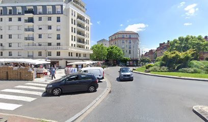 Le Café Du Bonheur, Café à Suresnes