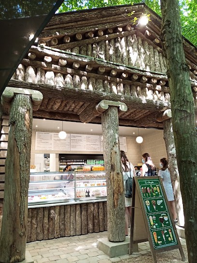 The Buvette Du Dauphin, Café à Versailles