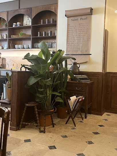 Saint Pearl Wilson Café à Paris 16