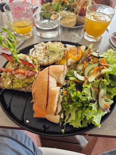 Hona Café Cantine, Café à Biscarrosse