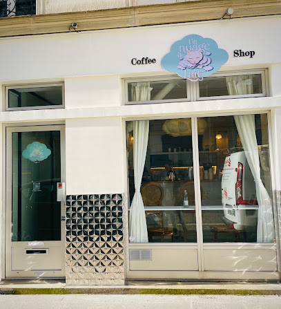 Un Nuage De Lait Café à Paris 13
