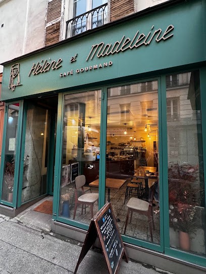 Hélène Et Madeleine, Café à Paris 11