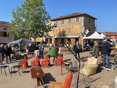 LE GRAND LOGIS, Café à Villerest