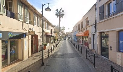 ..., Café à Six-Fours-les-Plages